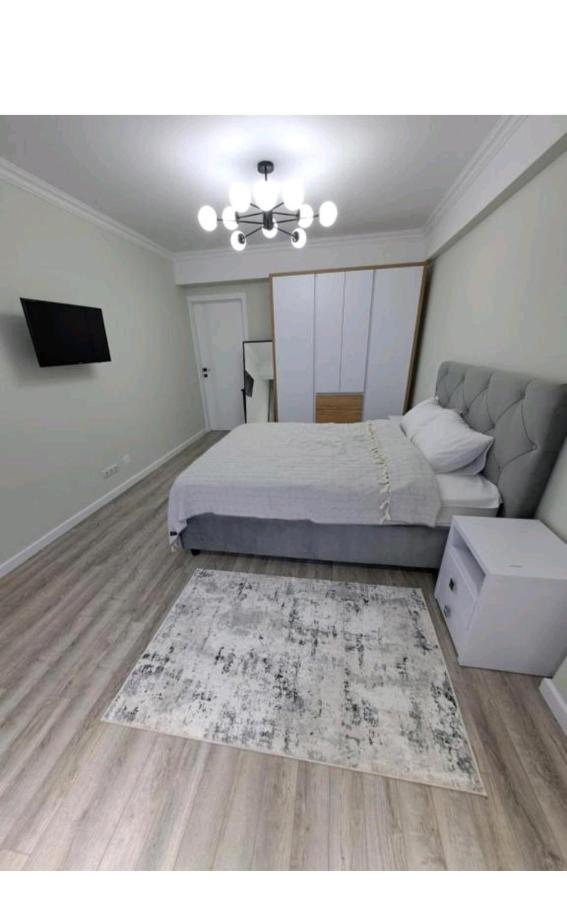Airport 24&24 Car Parking Apartment Chisinau Bagian luar foto